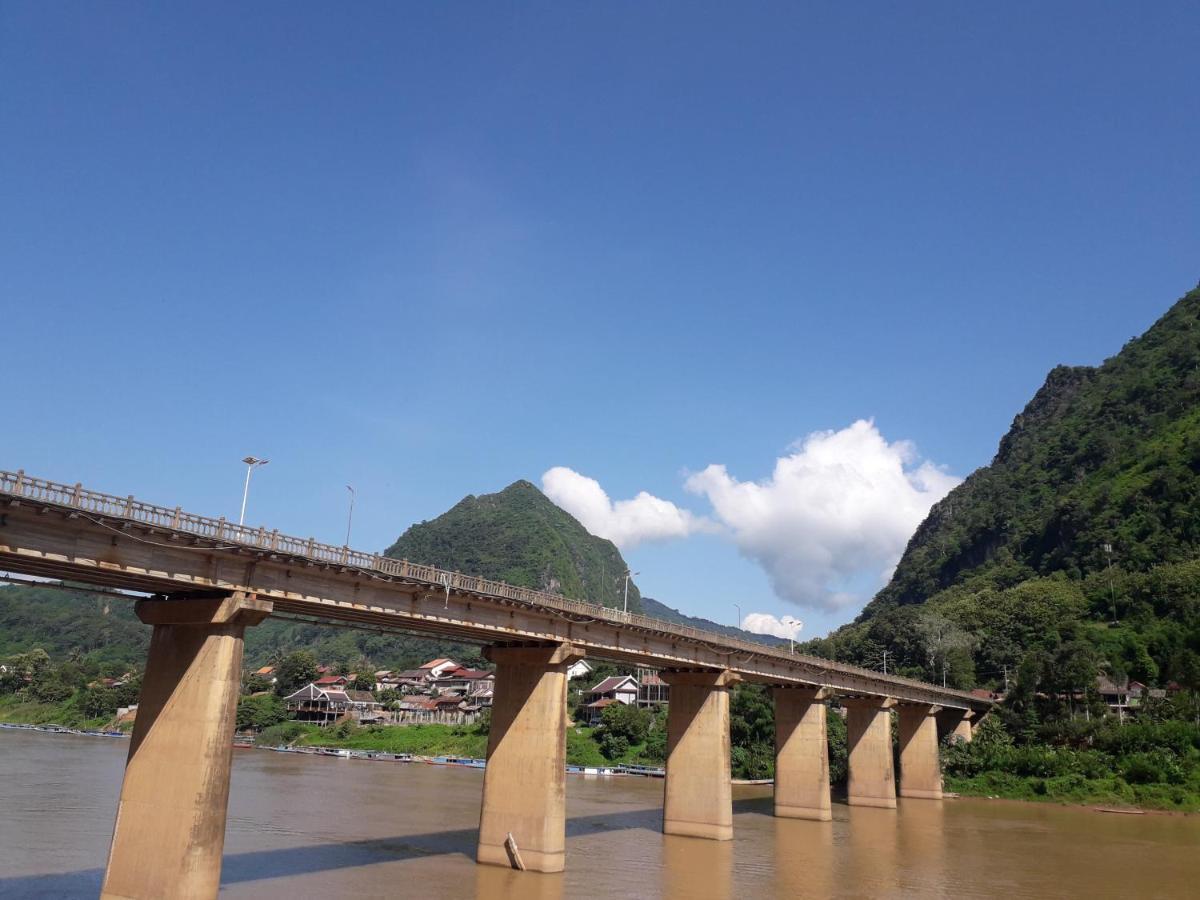 ホテルSunrise Bungalow Nongkhiaw エクステリア 写真